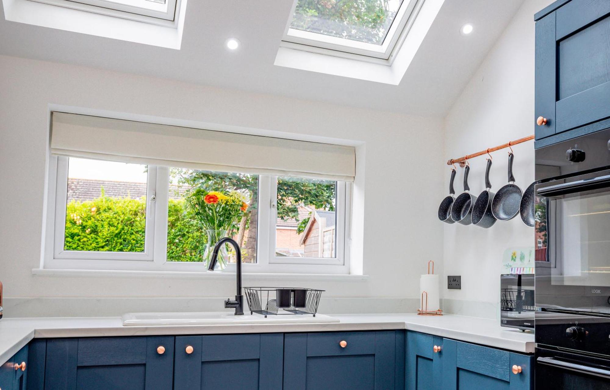 Exquisite Renovation In Location With Garden And Parking *